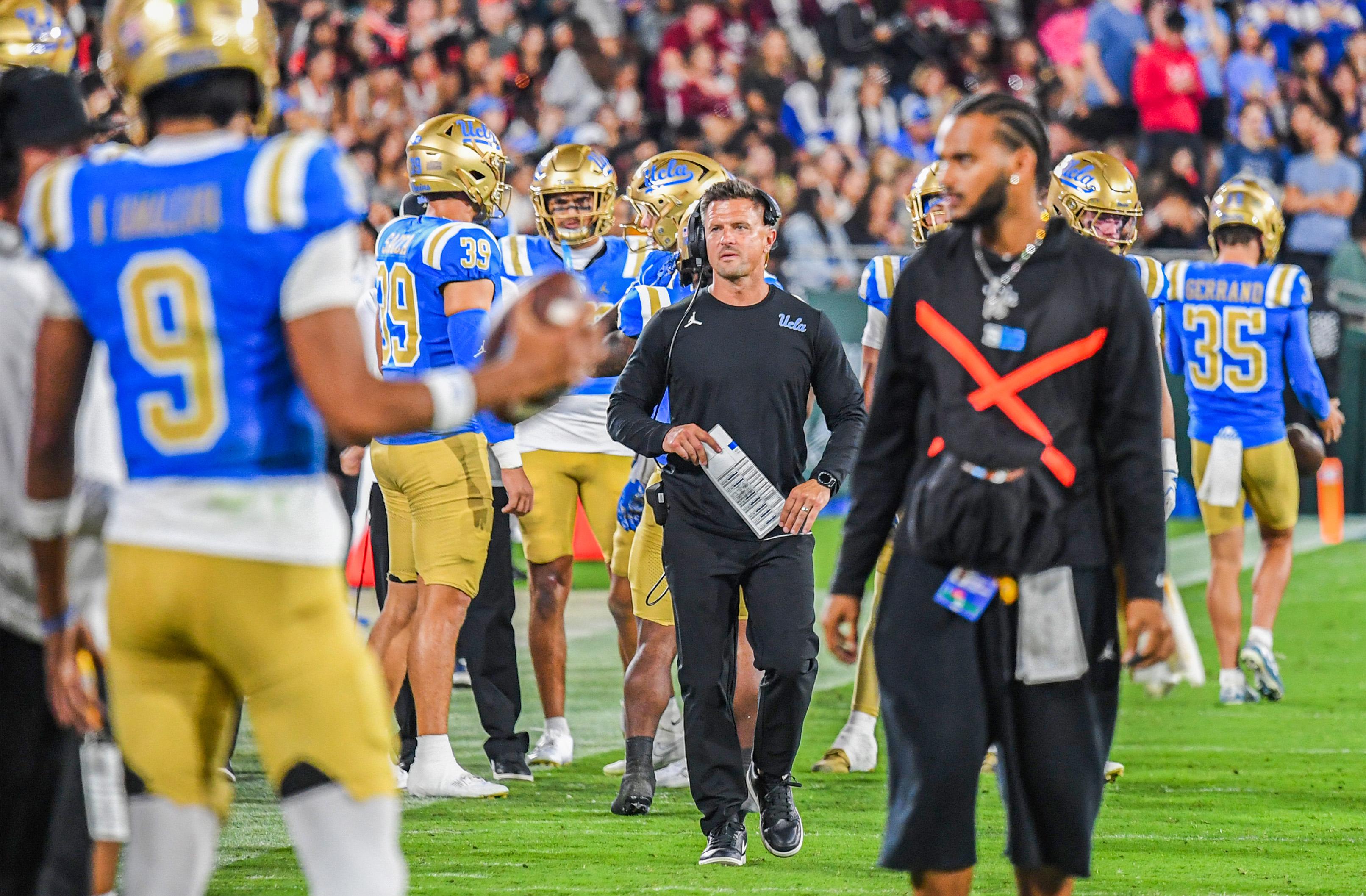 Jacob’s Wake-Up Call: Oregon matchup will be true test of Chesney’s renewed UCLA football squad
